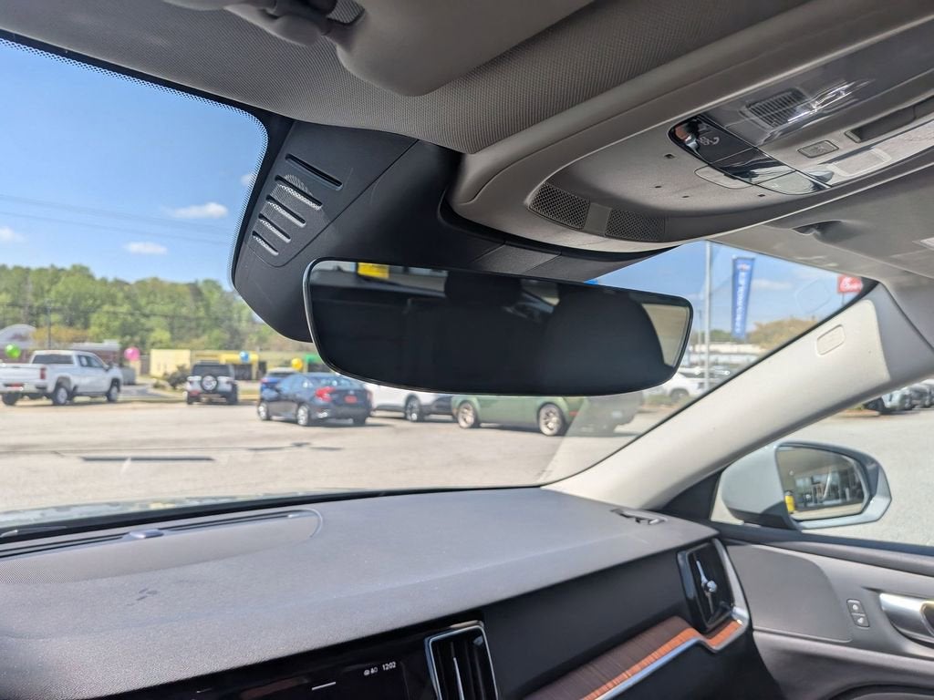 2025 Volvo V60 Cross Country Plus